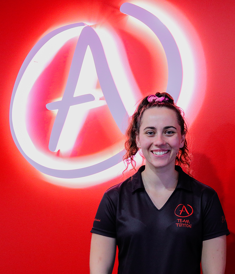 Monique Orme is a Biology, Chemistry, Maths and Physics Specialist Tutor